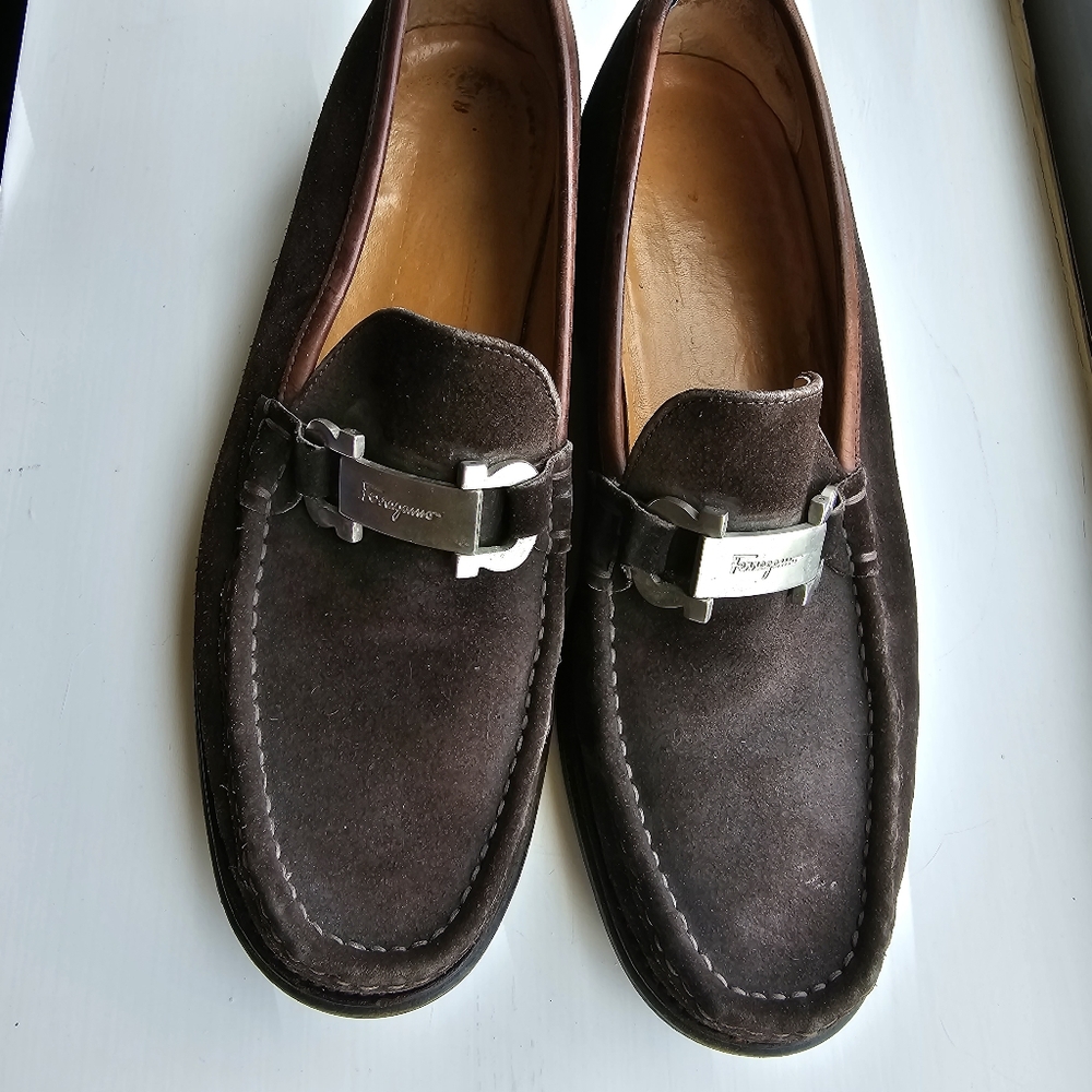Salvatore Ferragamo Men's suede loafers size 9